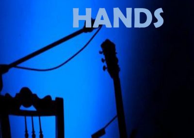 HOT hands 2020 V8 corto-1